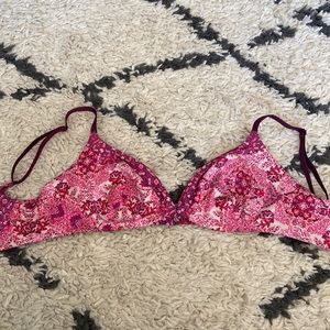 Victoria’s Secret Bralette 32D